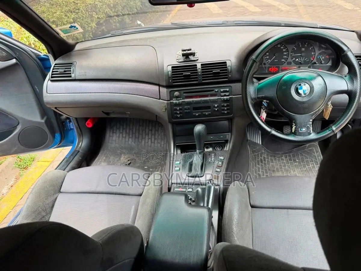 BMW 318i 2004 Blue