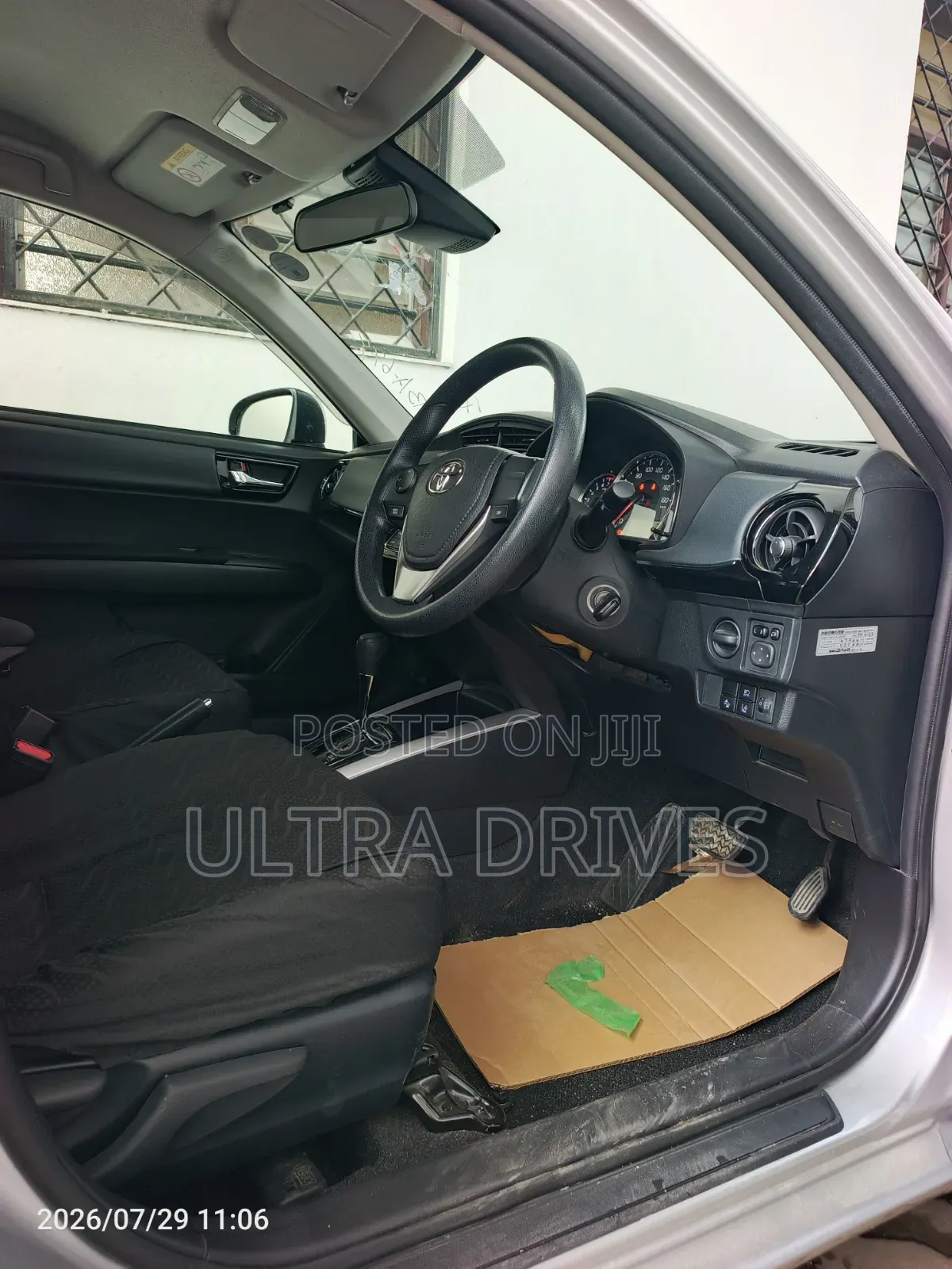 Toyota Corolla Fielder 2019 Silver