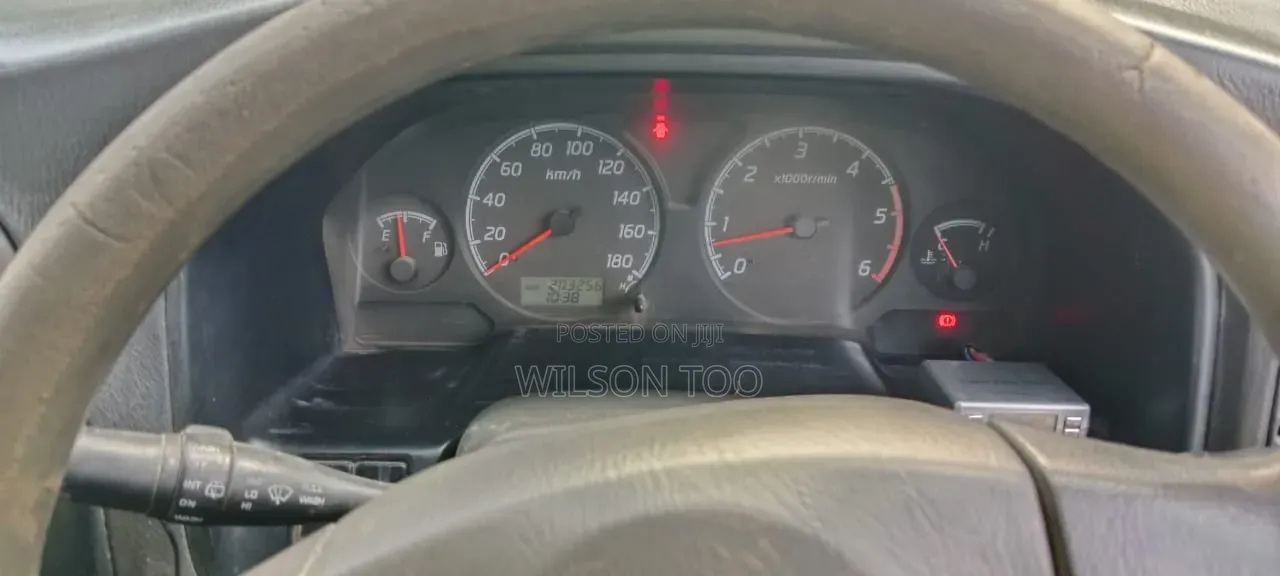 Nissan Patrol 2005 Gold