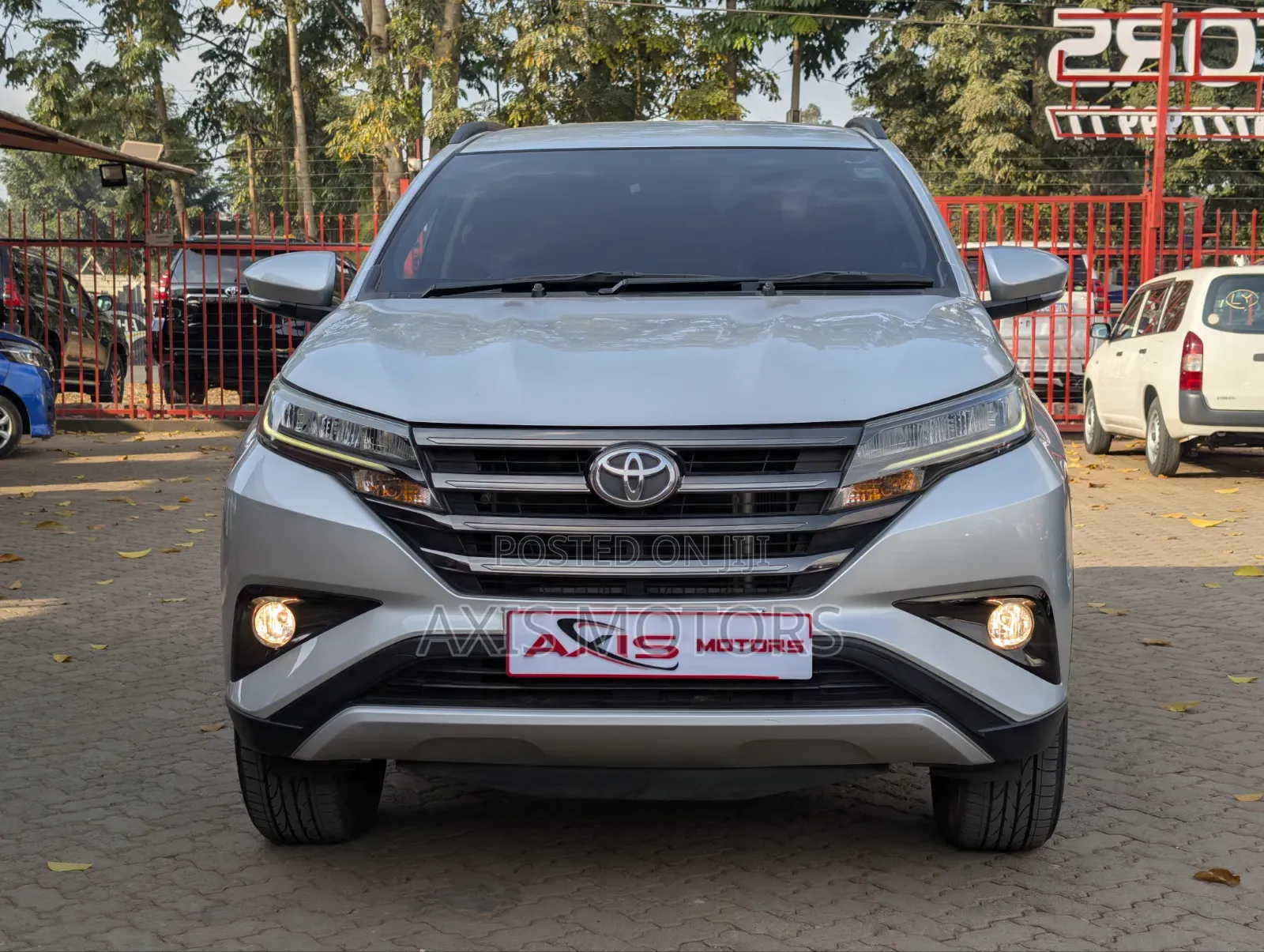 Toyota Rush 2022 Silver