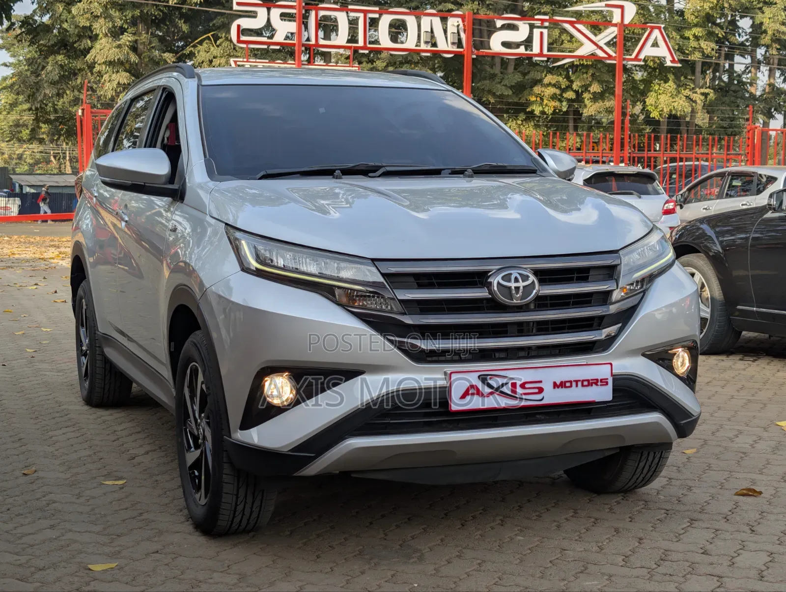 Toyota Rush 2022 Silver
