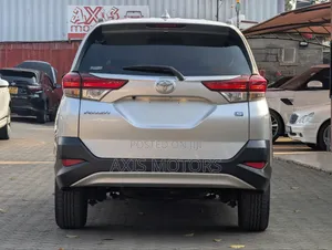 Toyota Rush 2022 Silver