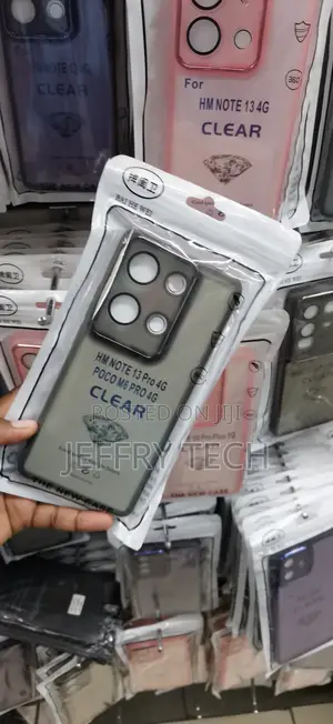 Redmi Note 13 Pro Clear Case Adorned With a Distinct Diamond Graphic