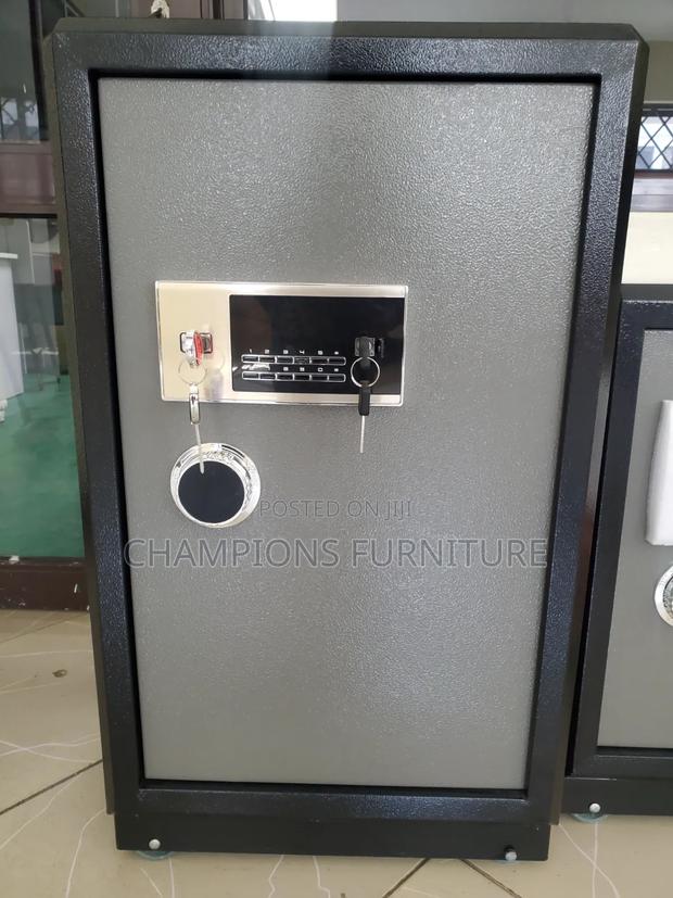98Kgs Digital and Key Lock Security Safe - main view