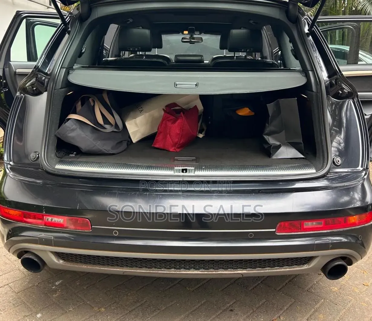 Audi Q7 2010 Black