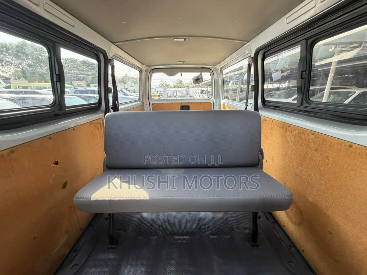 Toyota HiAce 2019 Silver