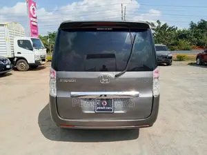 Honda Stepwgn 2014 Gray