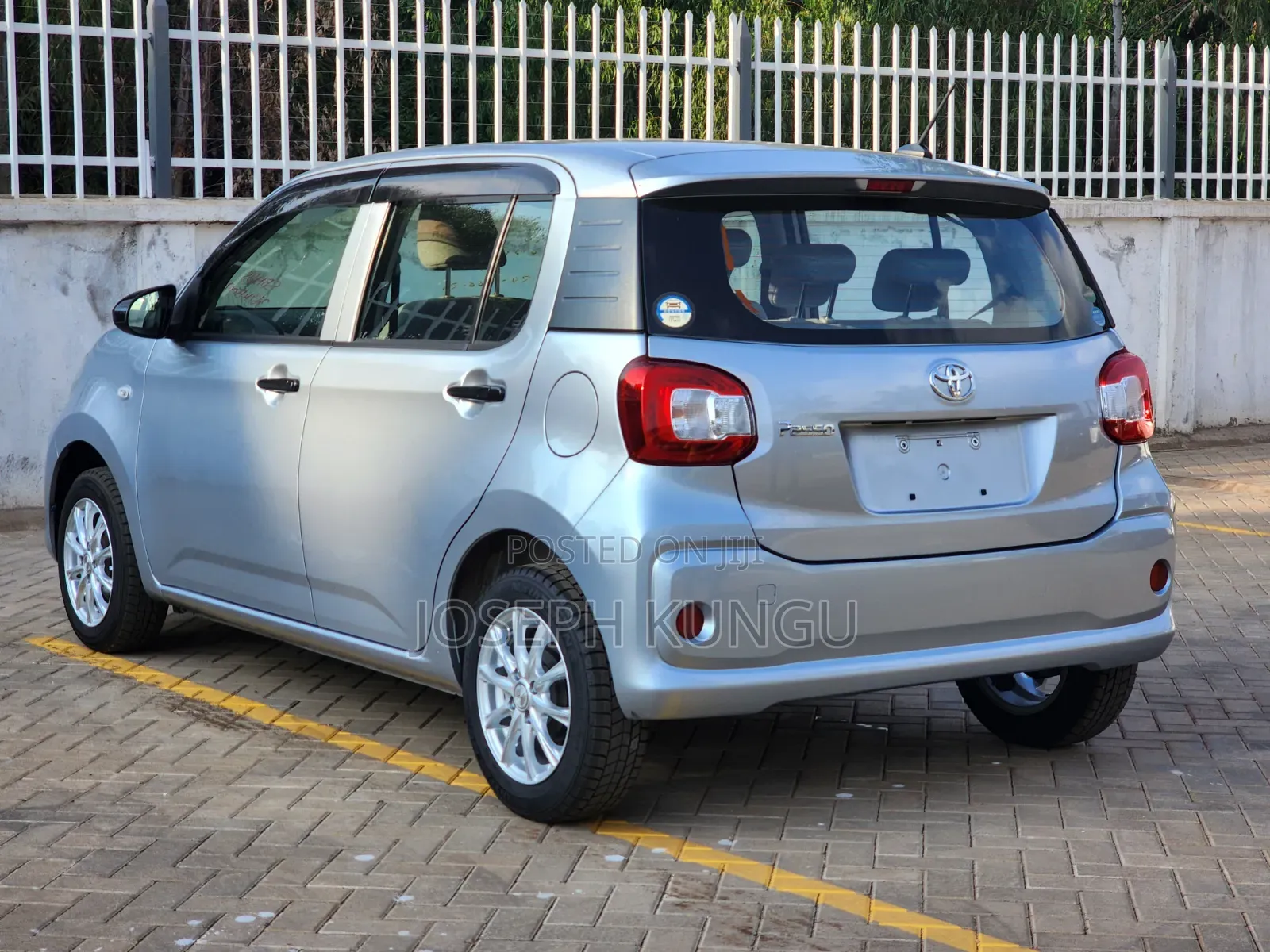 Toyota Passo 2019 Silver