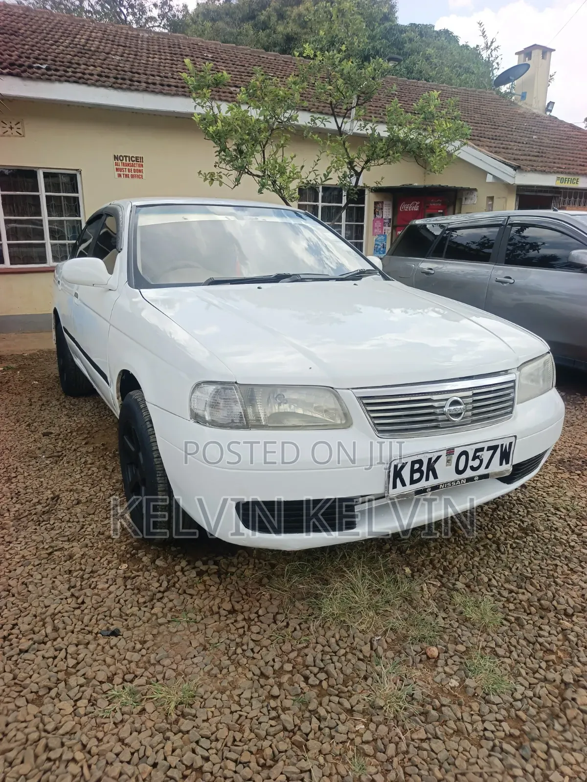 Nissan Sunny 2002 White