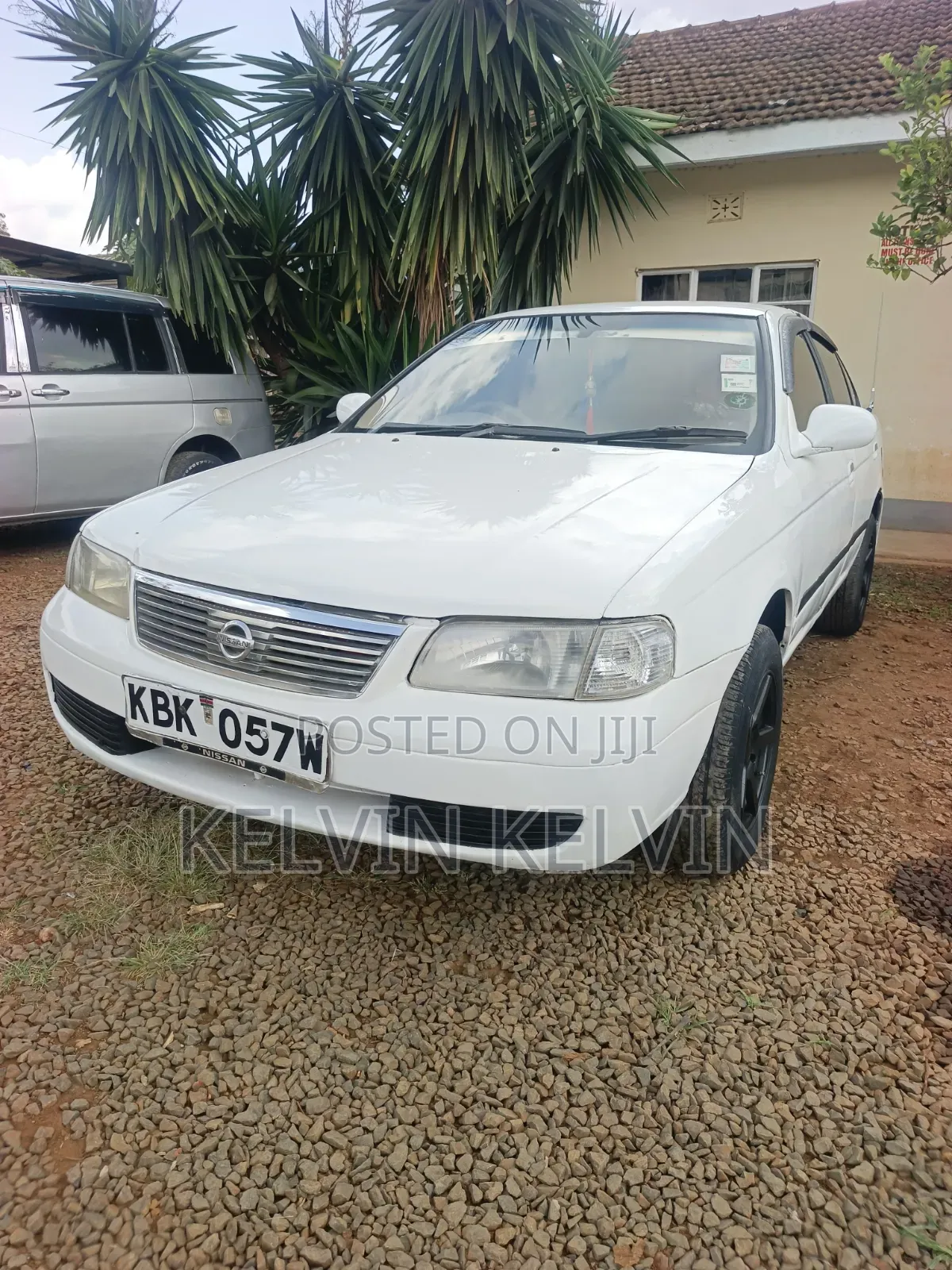 Nissan Sunny 2002 White