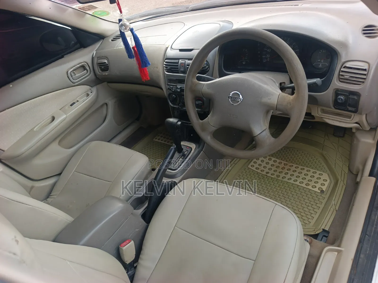 Nissan Sunny 2002 White