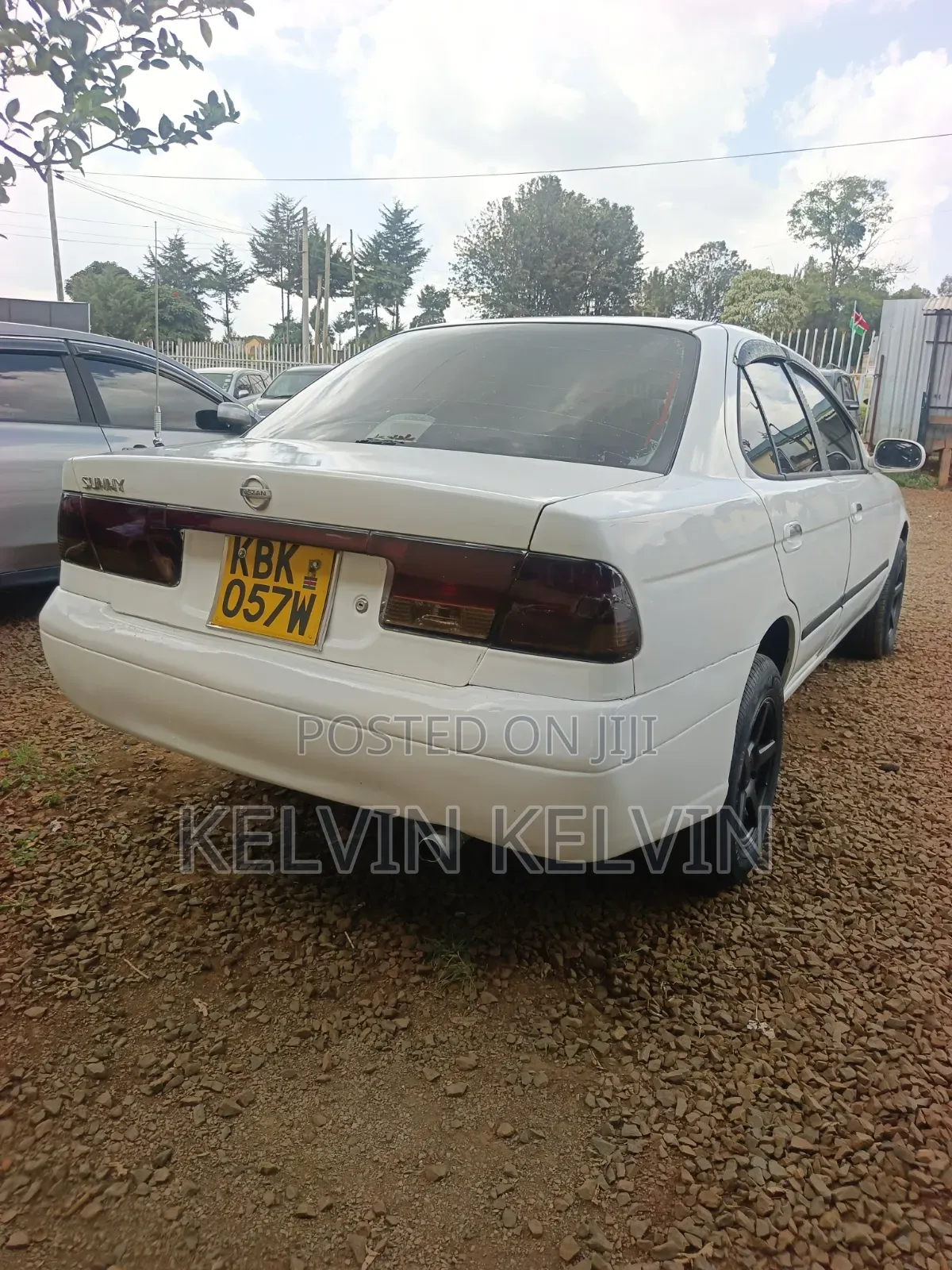 Nissan Sunny 2002 White