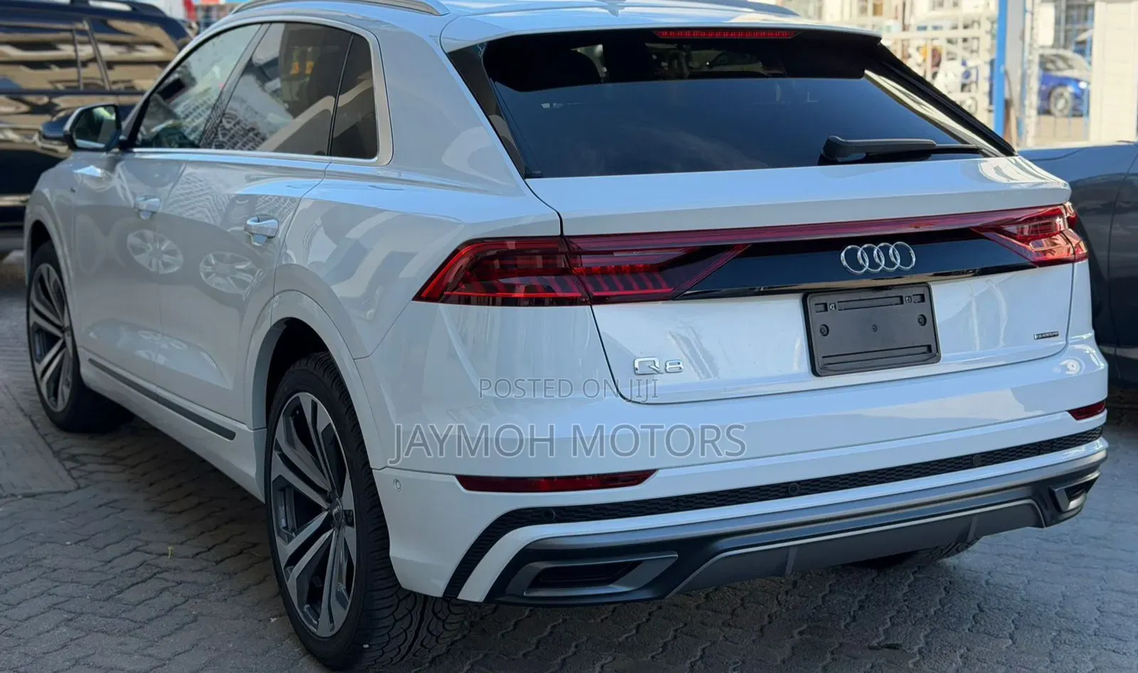 Audi Q8 55 Premium AWD quattro 2020 Pearl