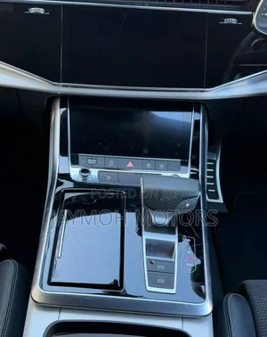 Audi Q8 55 Premium AWD quattro 2020 Pearl