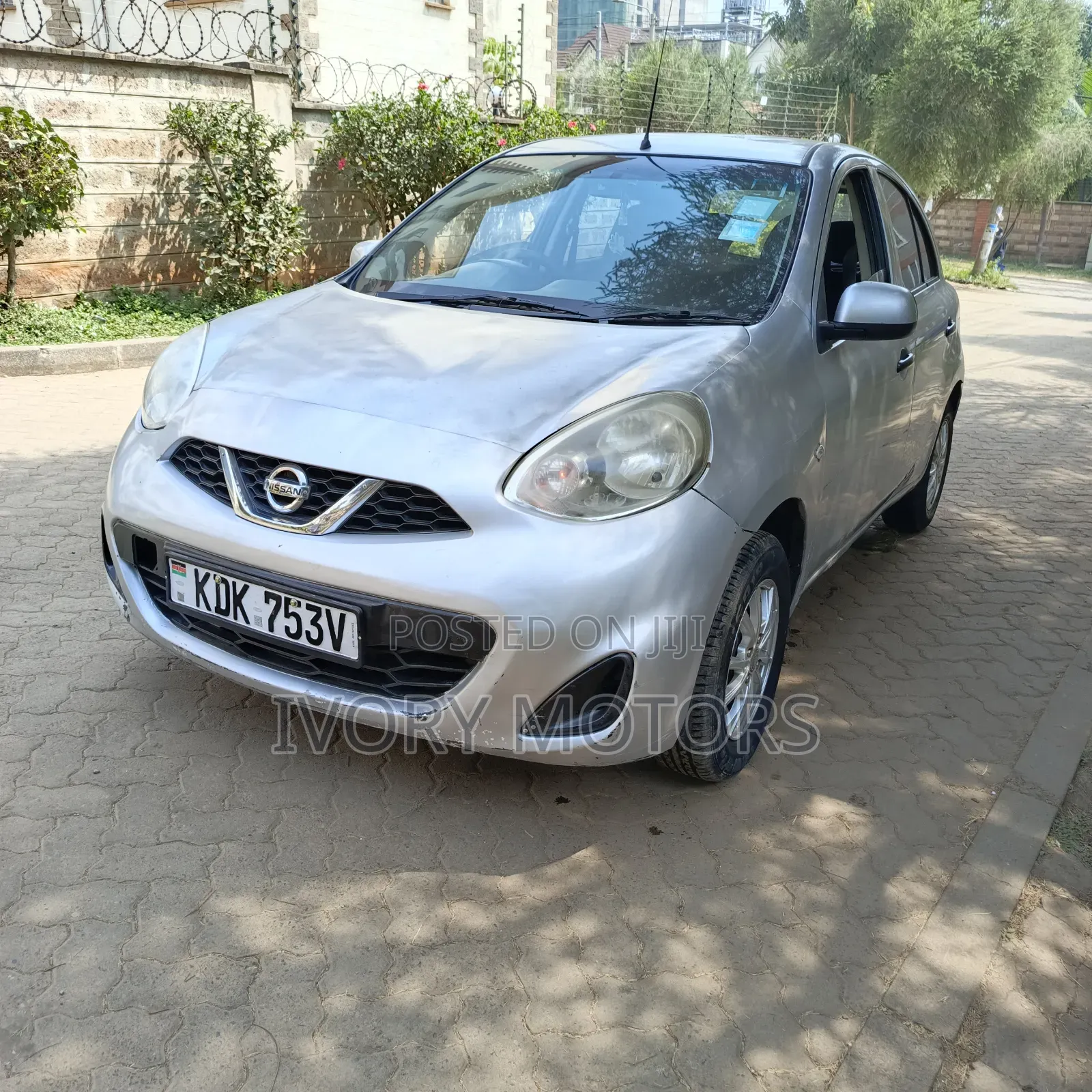 Nissan March 2015 Silver