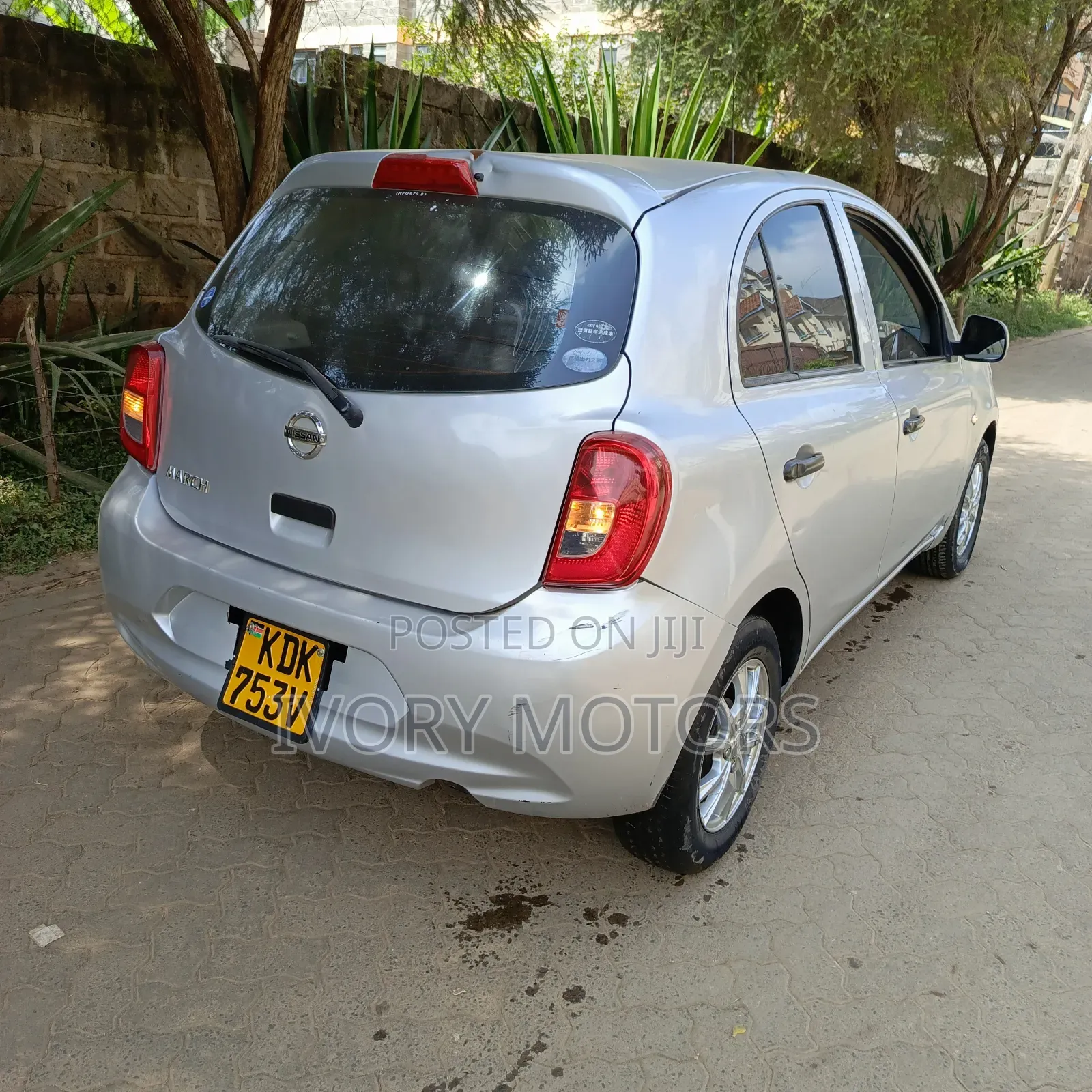 Nissan March 2015 Silver