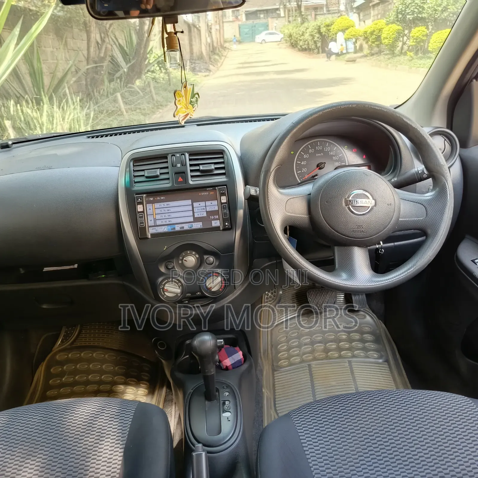 Nissan March 2015 Silver
