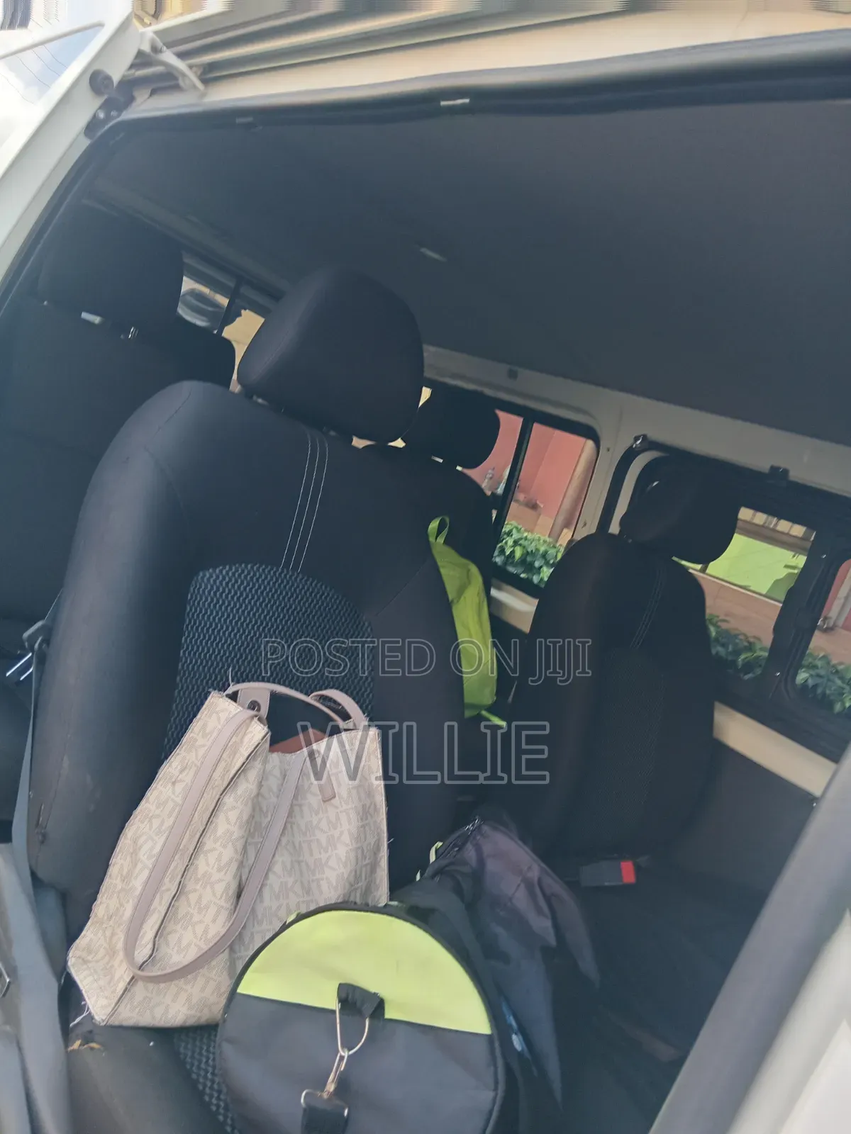 Toyota HiAce 2018 White