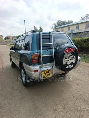 Toyota RAV4 1995 Green