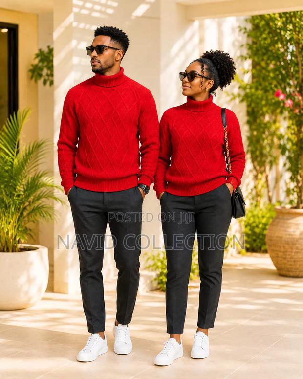 Red Turtle Neck - thumbnail 2