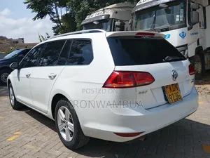 Volkswagen Golf 2016 White