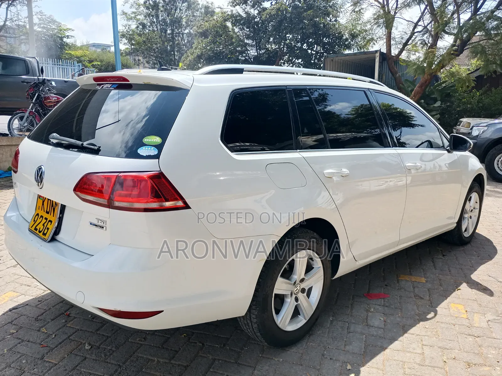 Volkswagen Golf 2016 White