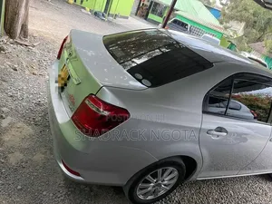 Toyota Axio 2019 Silver