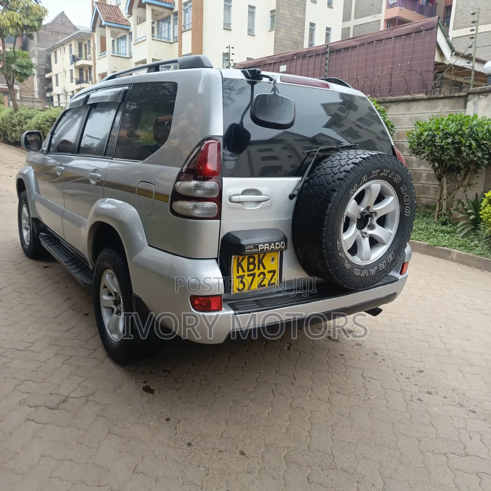 Toyota Land Cruiser Prado 2004 Silver