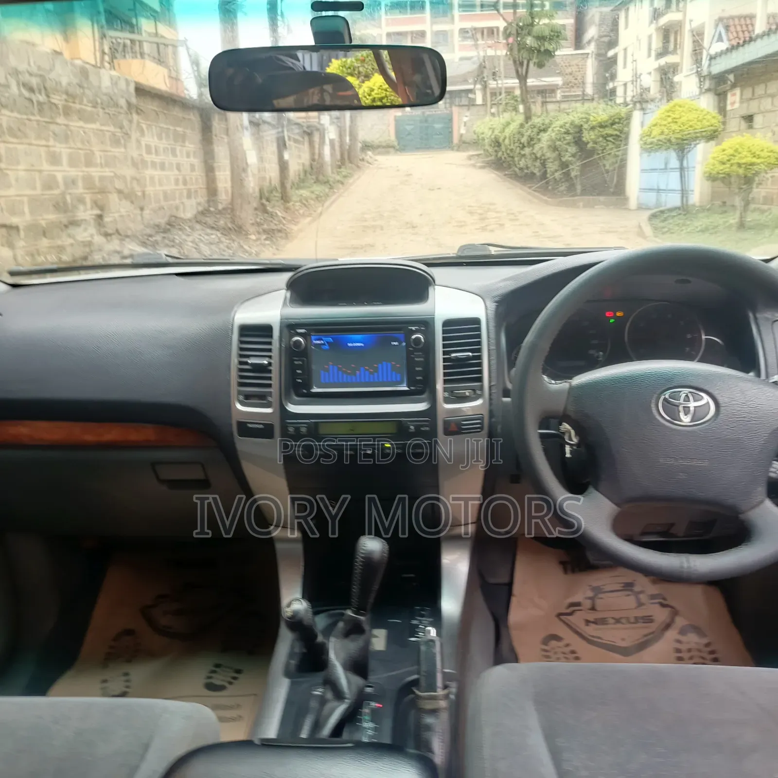 Toyota Land Cruiser Prado 2004 Silver