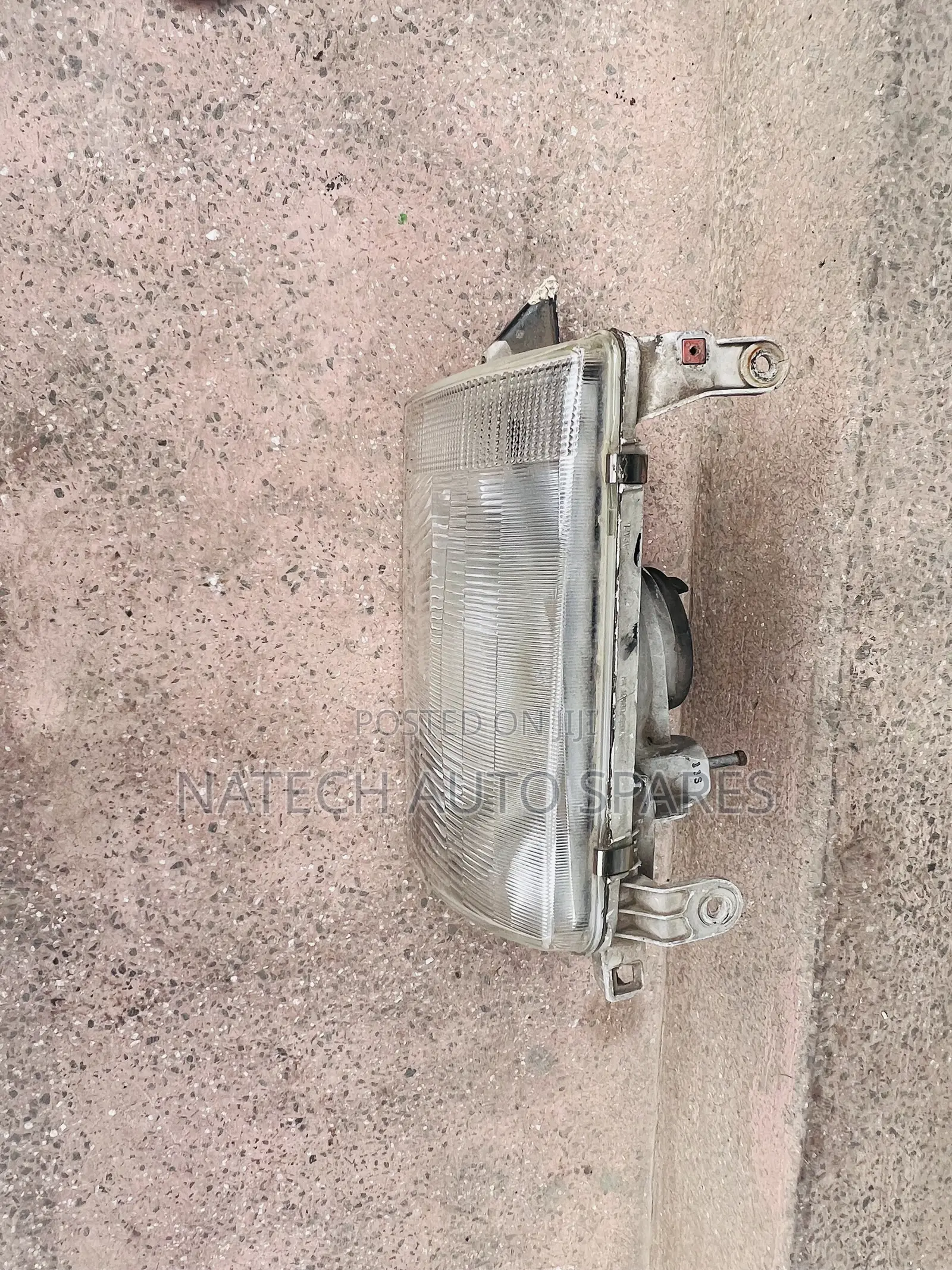 Toyota Crown Headlight (1998)