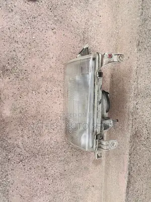 Toyota Crown Headlight (1998)