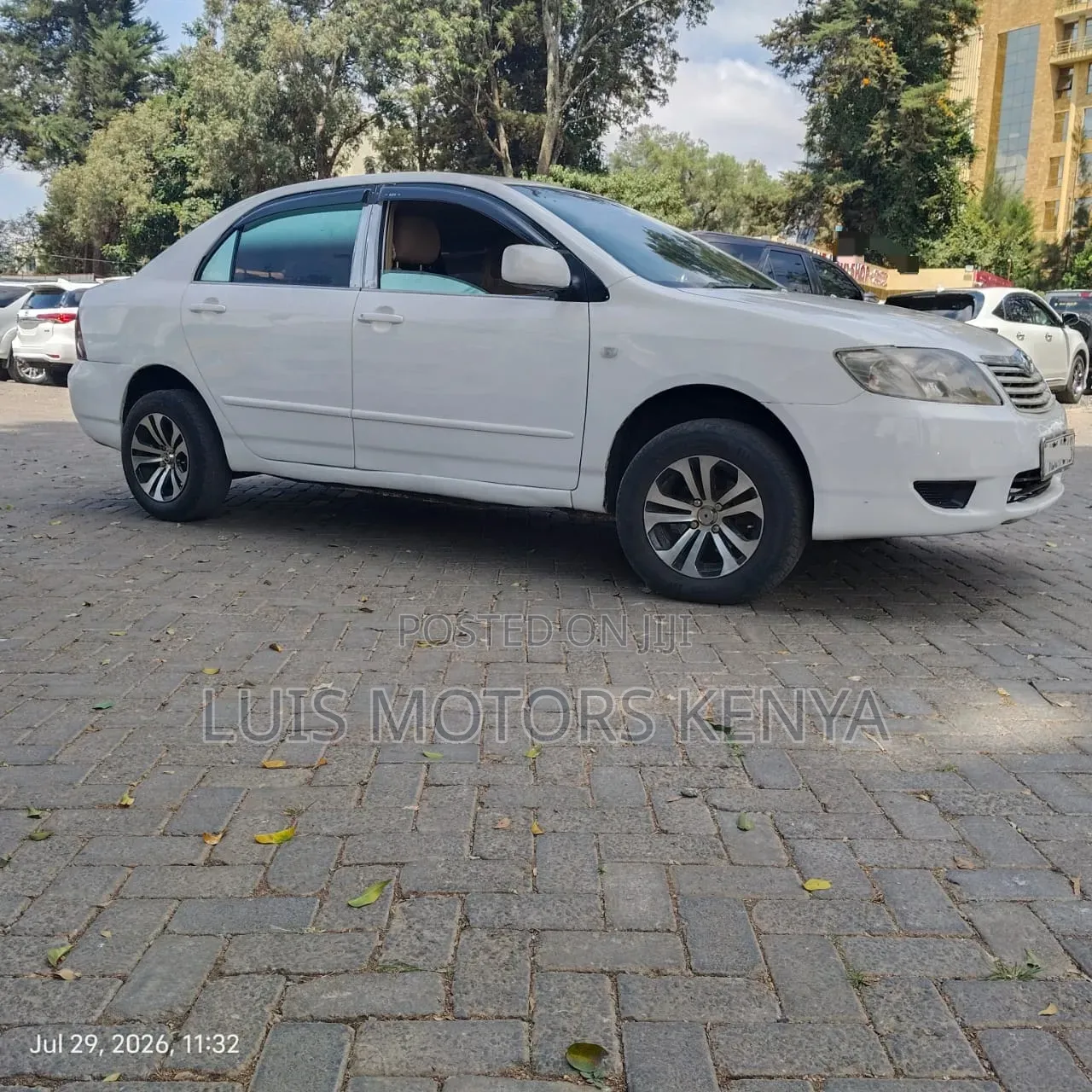 Toyota Corolla 2005 White