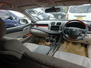 Toyota Crown 2008 Green