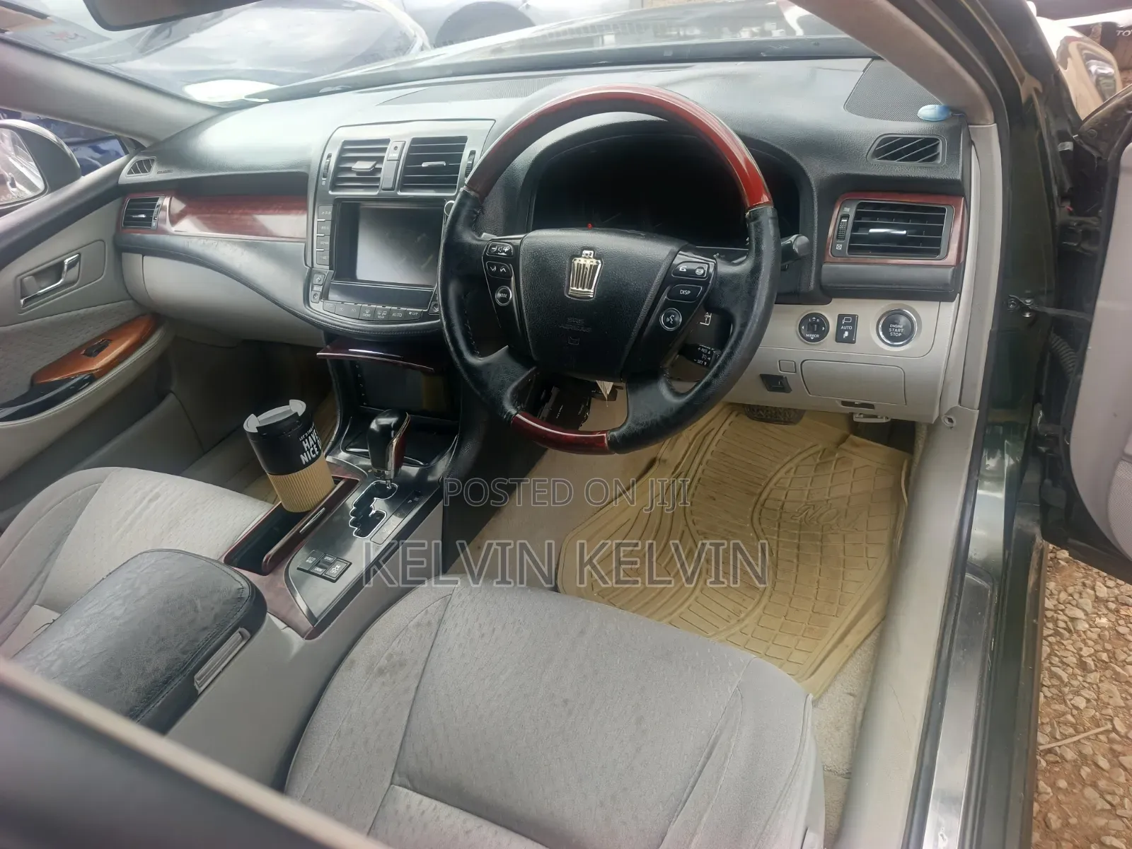 Toyota Crown 2008 Green