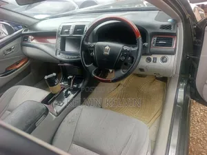 Toyota Crown 2008 Green