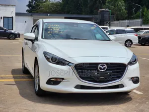 Mazda Axela 2019 White