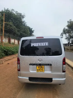 Toyota HiAce 2016 Silver