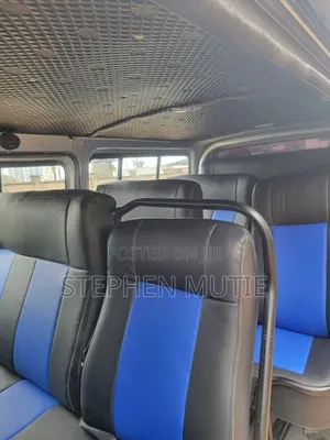 Toyota HiAce 2016 Silver