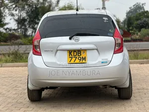 Nissan Note 2013 Silver
