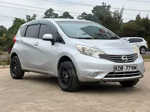 Nissan Note 2013 Silver