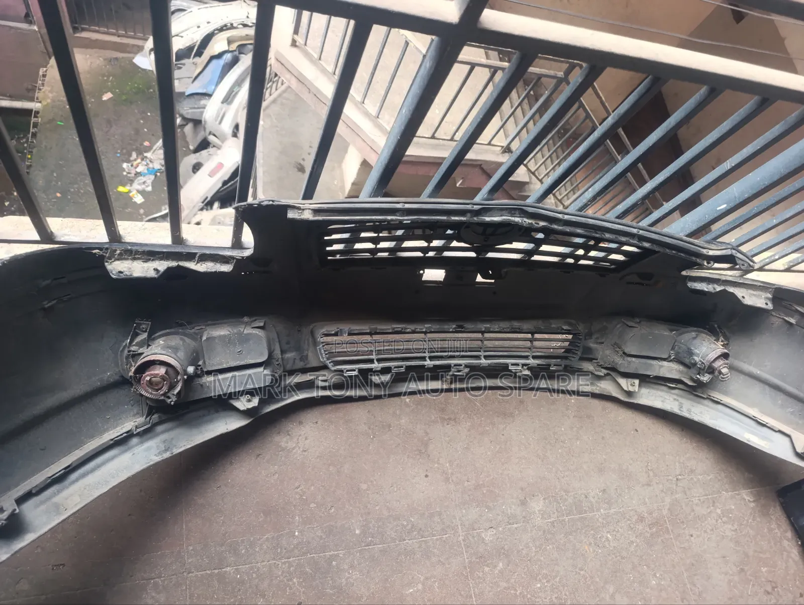 AVENSIS 2005 Front Bumper Ex Japan 