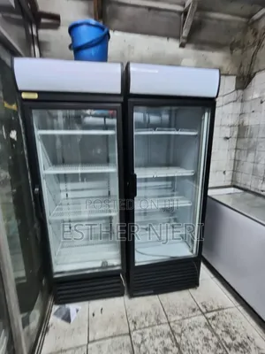 Well Maintained 500litres Display Counter Fridge