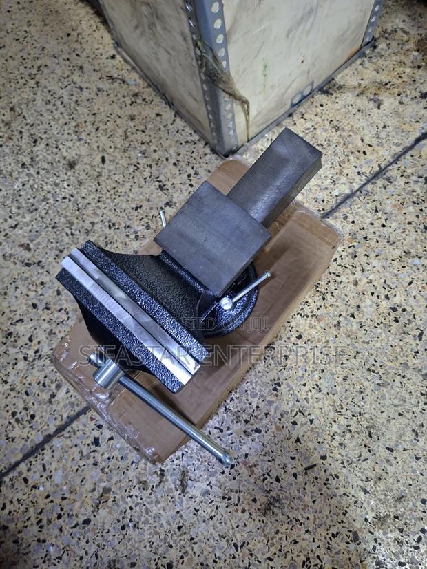 Benchvise 6"