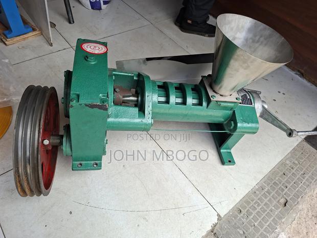 Oil Press Machine With 7.5hp Motor and Stand