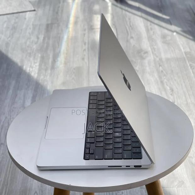 Laptop Apple MacBook Pro 2023 M2 Max 64GB Apple M2 SSD 4T - thumbnail 2