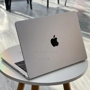 Laptop Apple MacBook Pro 2023 M2 Max 64GB Apple M2 SSD 4T