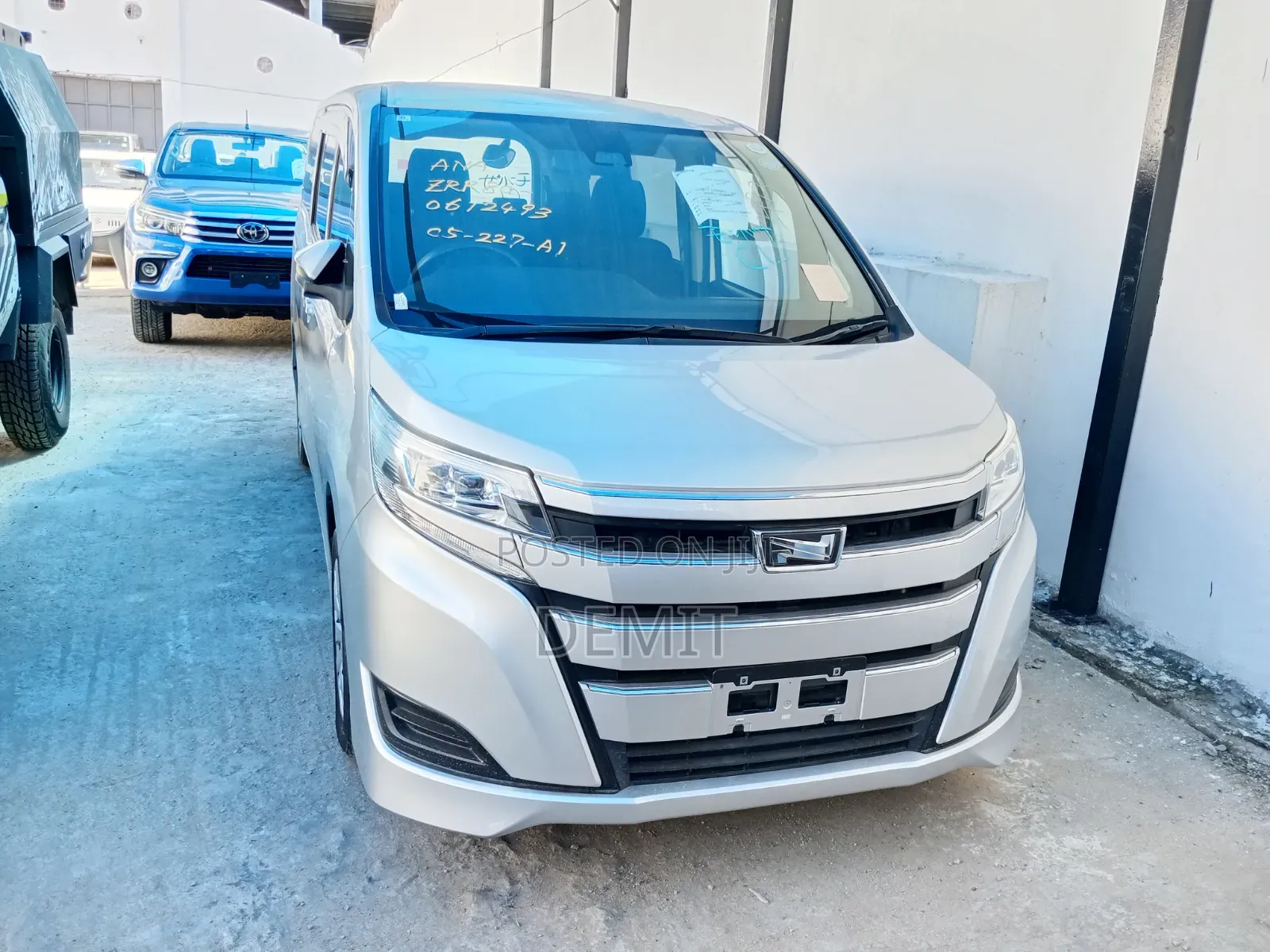 Toyota Noah 2.0 FWD (7 Seater) 2020 Silver