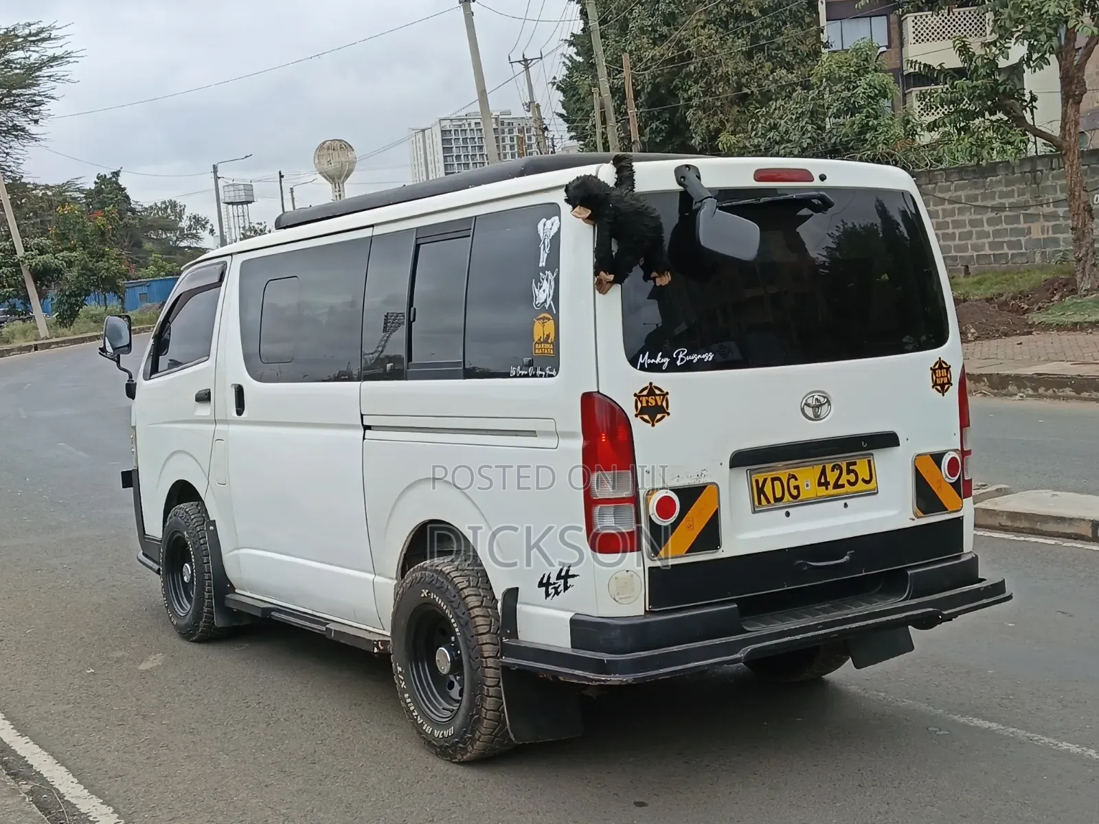 Toyota HiAce 2015 White