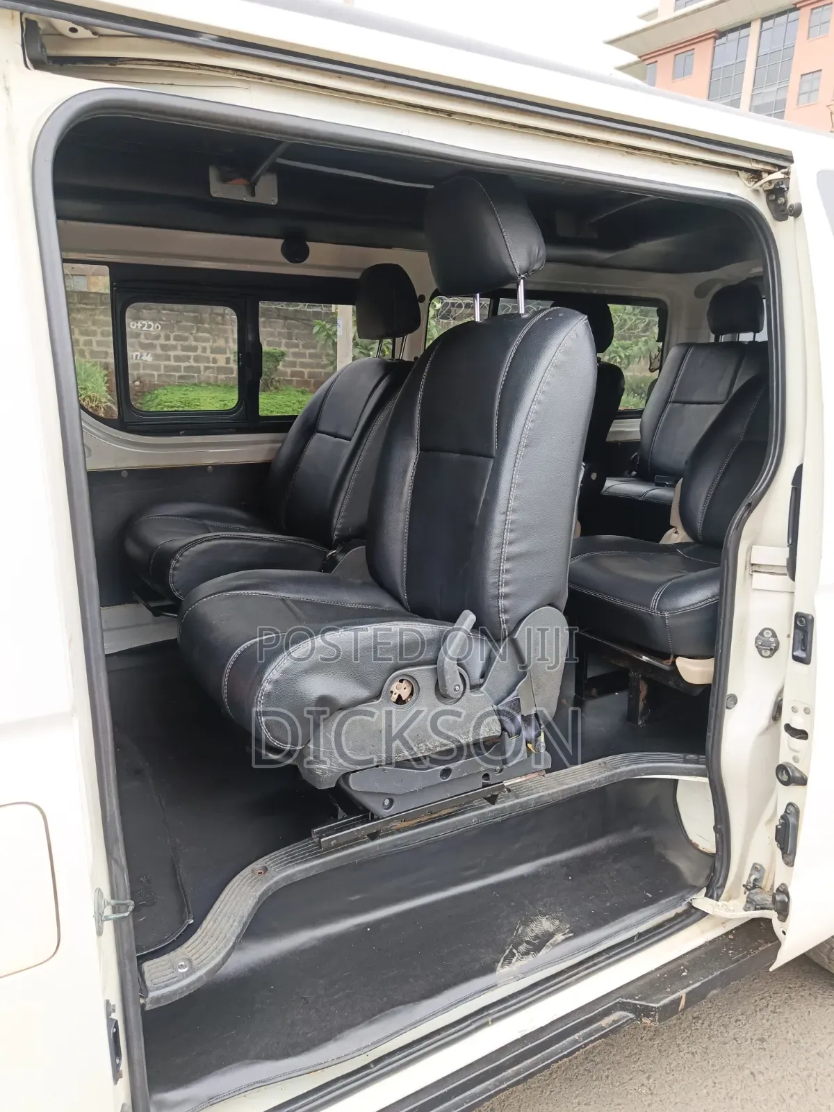 Toyota HiAce 2015 White