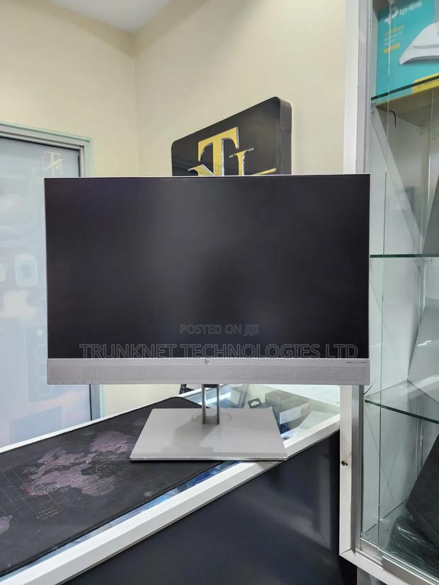 HP E243m 23.8" Full HD IPS Business Monitor